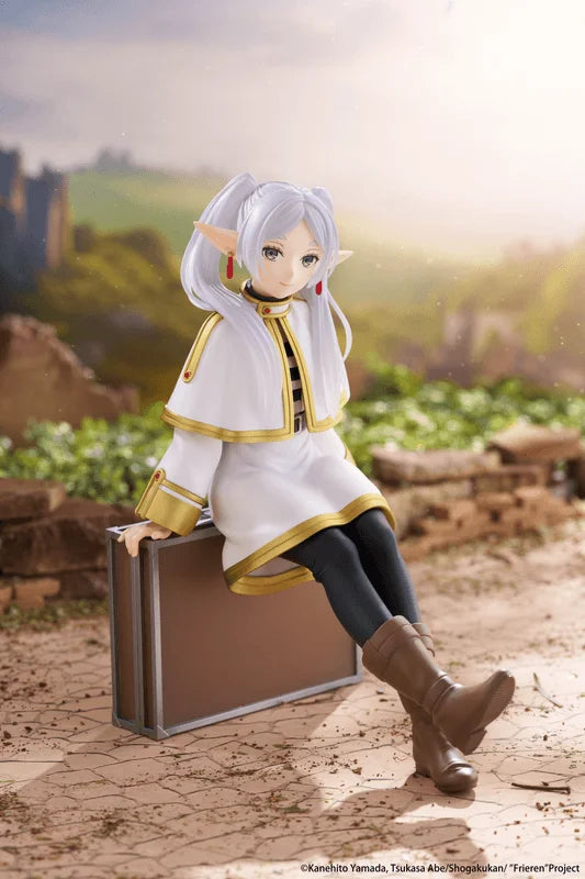 Frieren: Beyond Journey's End Desktop Cute Figure - Frieren (Trunk Case Ver.) Reissue