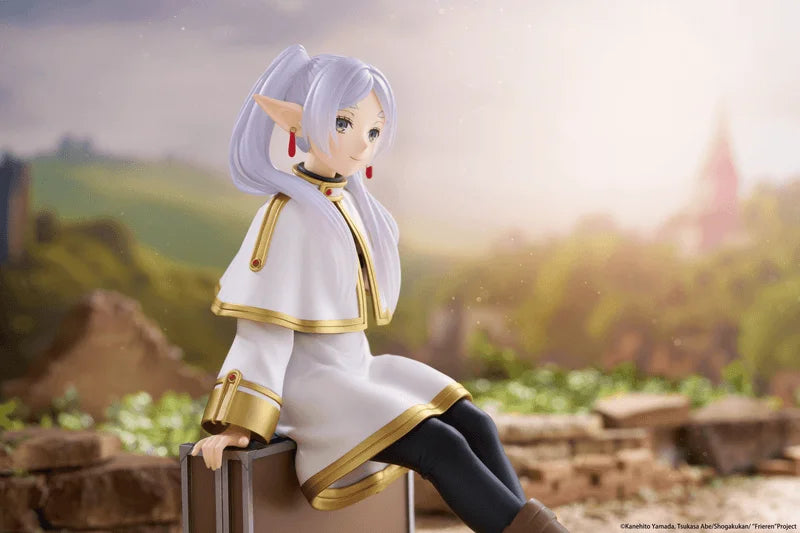 Frieren: Beyond Journey's End Desktop Cute Figure - Frieren (Trunk Case Ver.) Reissue