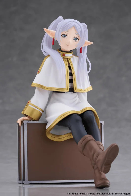 Frieren: Beyond Journey's End Desktop Cute Figure - Frieren (Trunk Case Ver.) Reissue