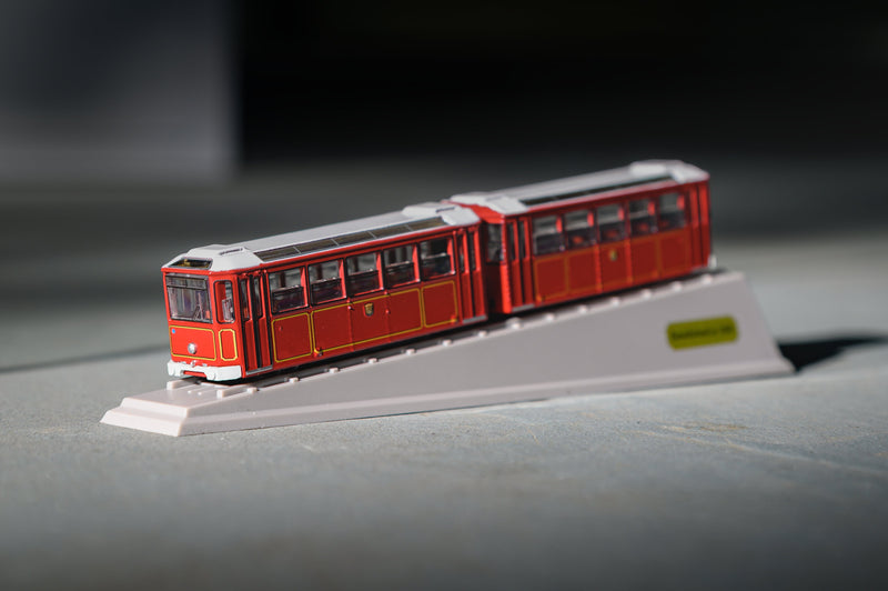 Tiny City Diecast - The Peak Tram Fifth Generation (with ramp)