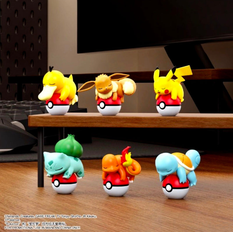 Pokémon Glow-in-the-Dark Poké Ball Figure