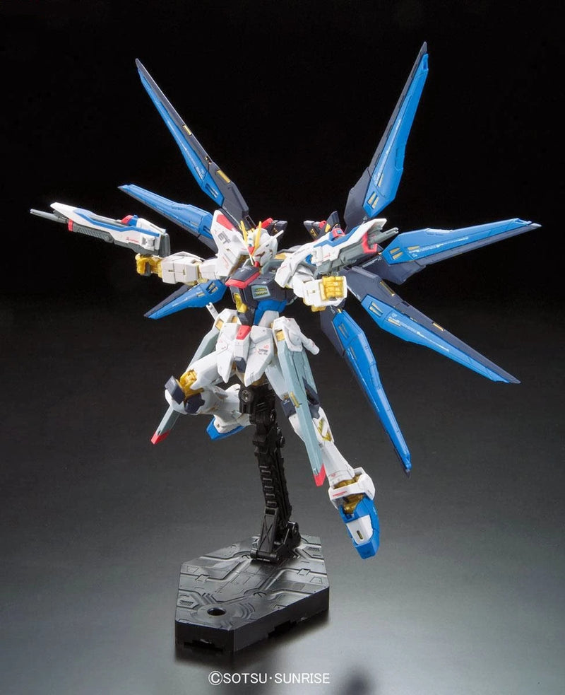 [[PRE-ORDER]] RG 1/144 #14 ZGMF-X20A STRIKE FREEDOM GUNDAM