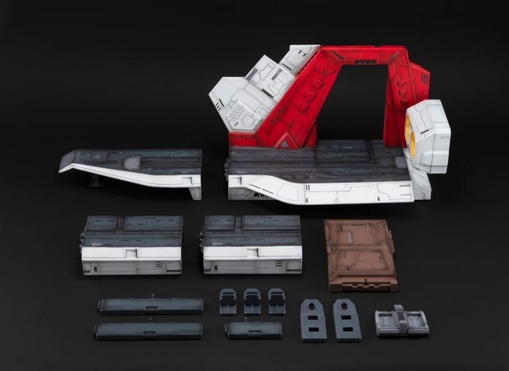 Realistic Model Series： MOBILE SUIT Z GUNDAM (1／144 HG series) Nahel Argama catapult deck 40th Anniversary Edition