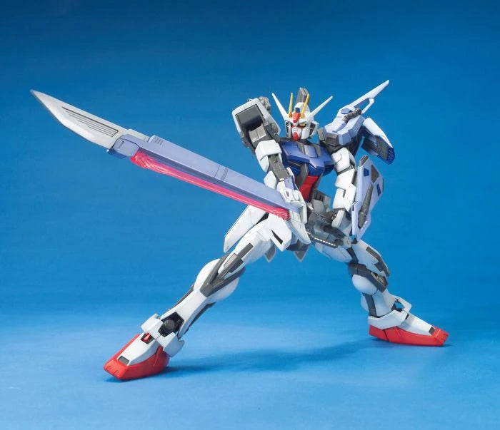 [[PRE-ORDER]] MG 1/100 STRIKE GUNDAM LAUNCHER / SWORD