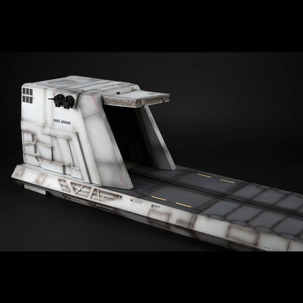 [[Pre-Order]] Realistic Model Series： MOBILE SUIT GUNDAM UNICORN （1／144 HG series） Nahel Argama catapult deck（UC ver.）