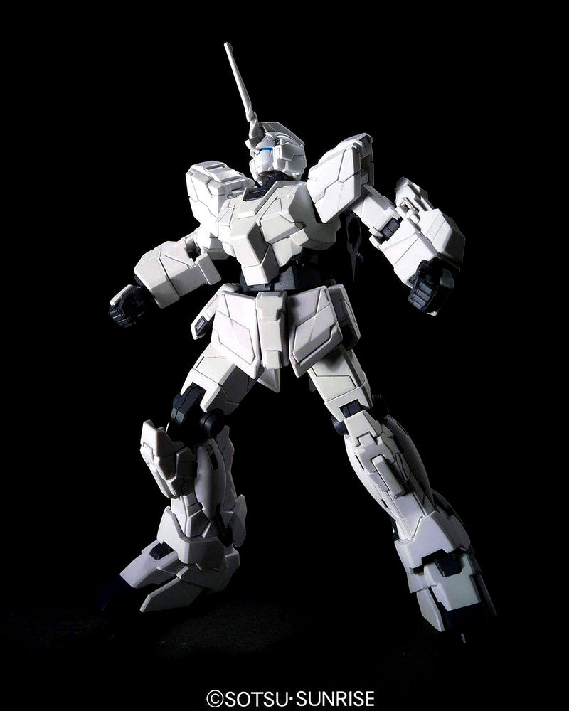 HGUC 1/144 #101 RX-0 Unicorn Gundam (Unicorn Mode)